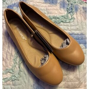 NEW Musshoe Women's Light Brown Faux Leather Round Toe Flats, Size 10